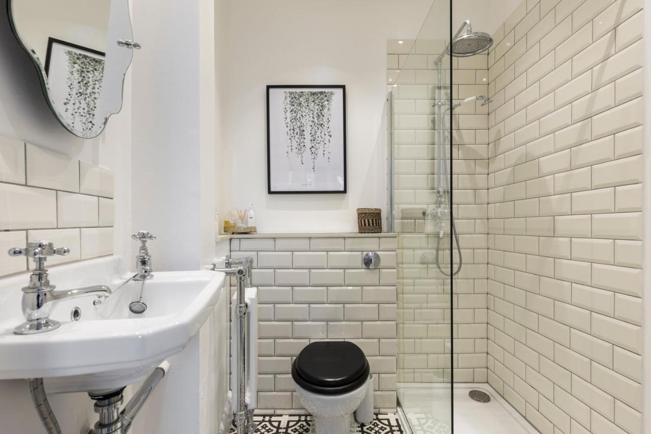 Chic Apt In Trendy Islington With Cafes, Restaurants & Angel Tube Station * Londen